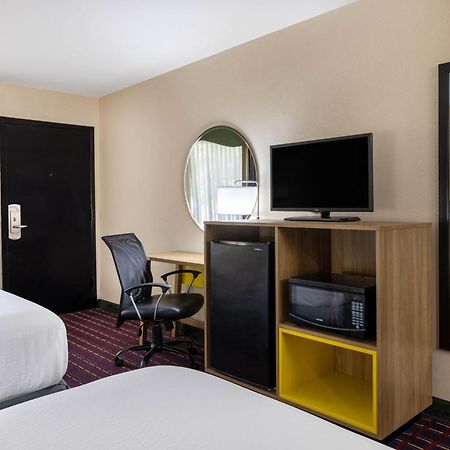 Days Inn By Wyndham Murphy Rom bilde